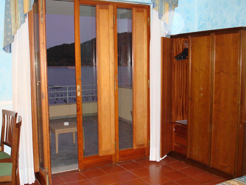 Royal Sporting Hotel Porto Venere Exterior photo