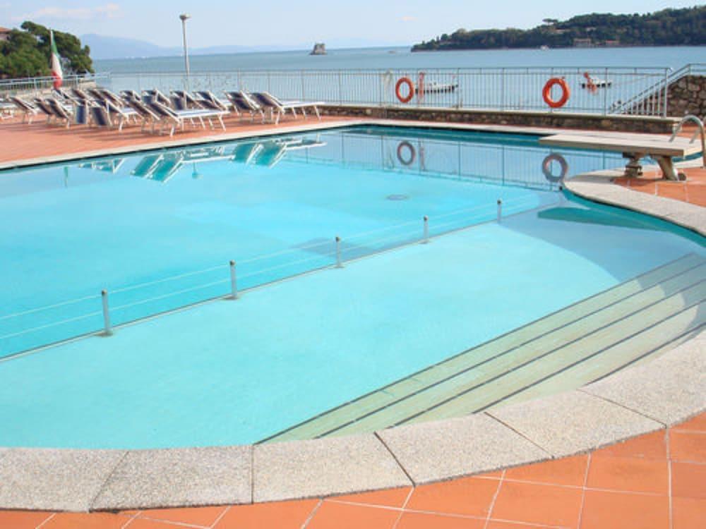 Royal Sporting Hotel Porto Venere Exterior photo